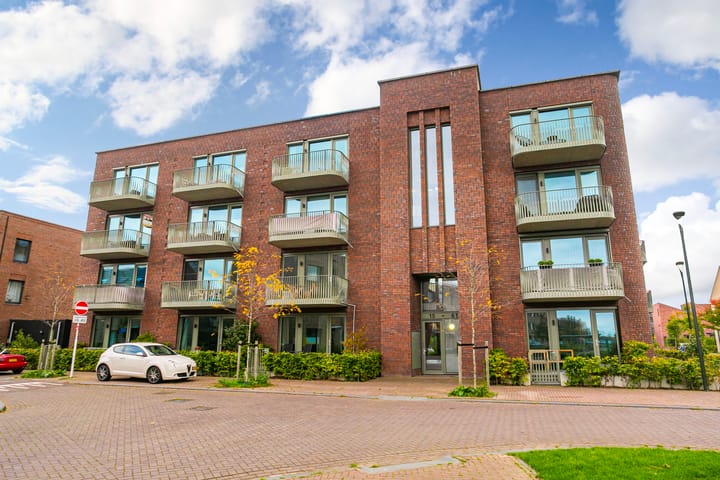 Foto 24 van Nederhemertstraat 57