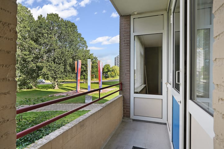 Photo 6 of Schaepmanstraat 57