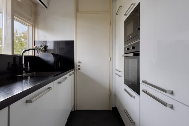 Foto 7 van Aert van Neslaan 411