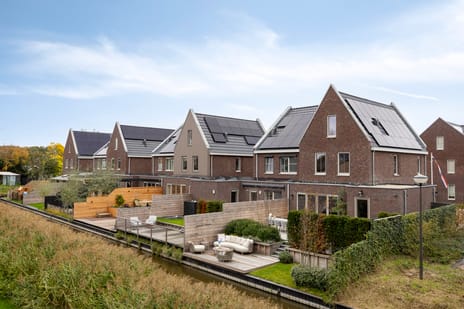 Zeis 13 secondary image