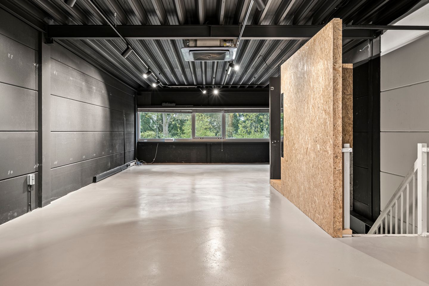 View photo 5 of Leemansweg 39-G