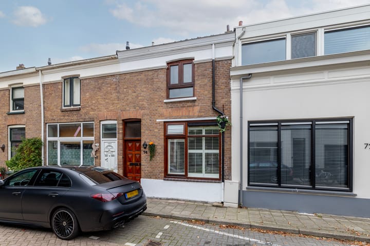 Photo 1 of Oosterstraat 74