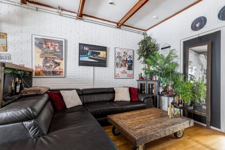 Photo 11 of Oosterstraat 74