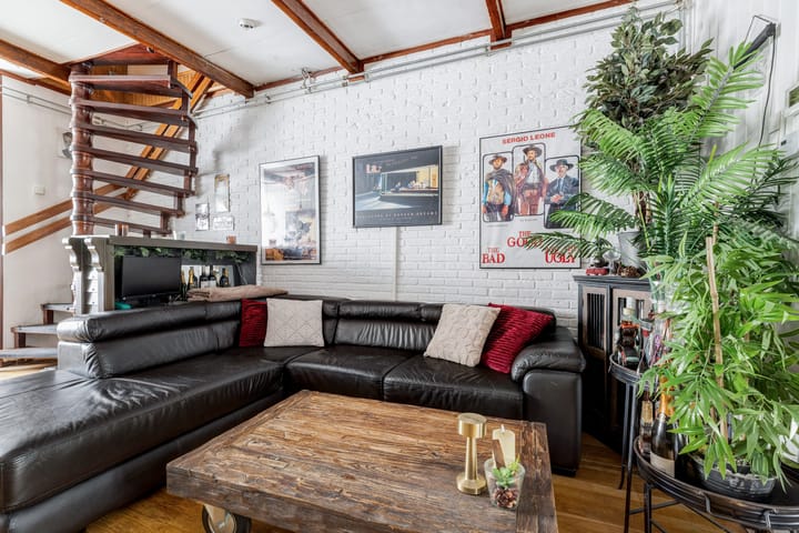 Photo 12 of Oosterstraat 74