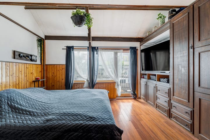 Photo 17 of Oosterstraat 74