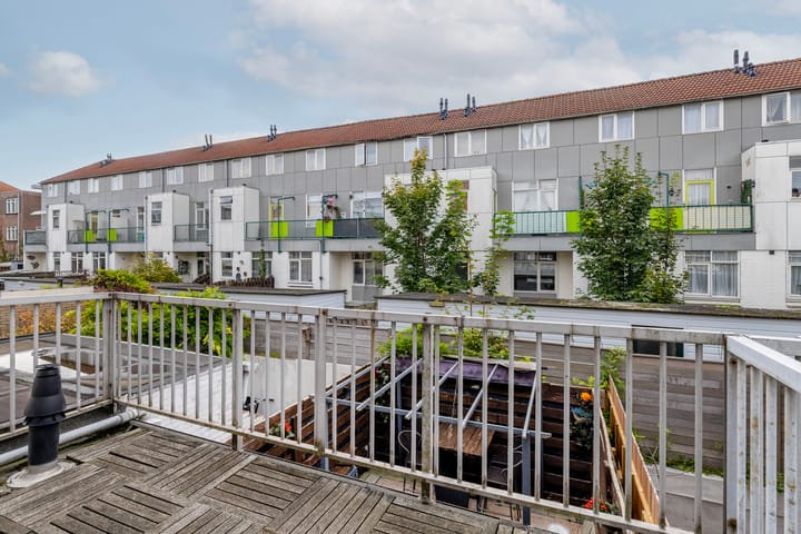 Photo 28 of Oosterstraat 74