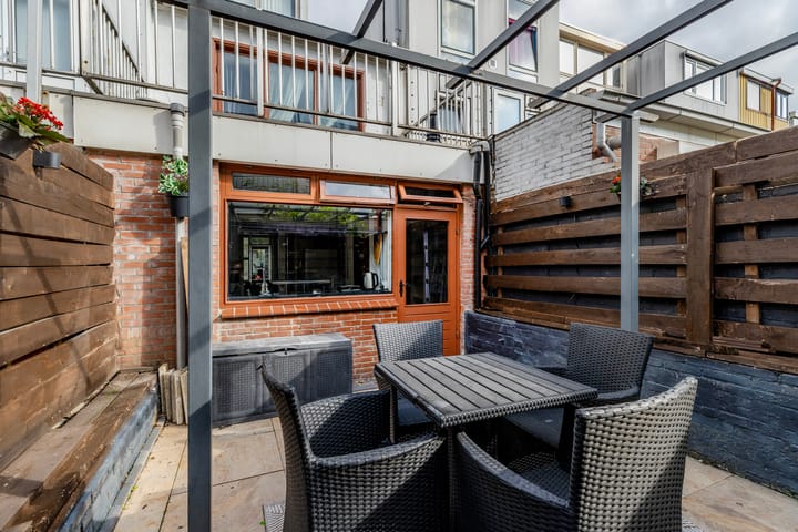 Photo 33 of Oosterstraat 74