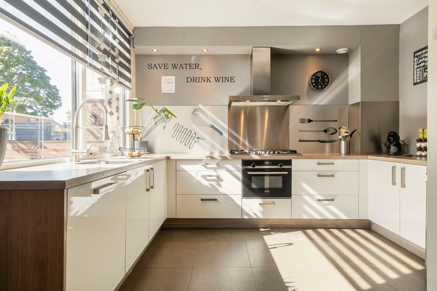 Foto 10 van Helmondstraat 136