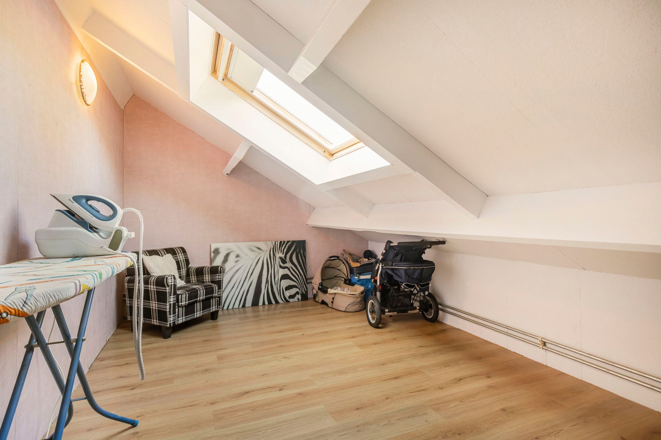 Foto 24 van Helmondstraat 136