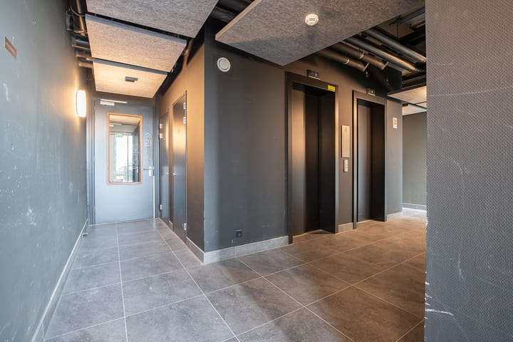 Foto 5 van Maashaven N.z. 637