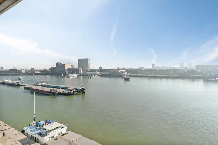 Foto 20 van Maashaven N.z. 637