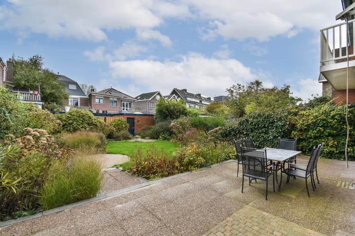 Photo 19 of Schiedamseweg 123