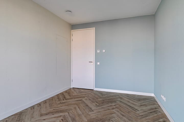 Foto 24 van Maashaven N.z. 637