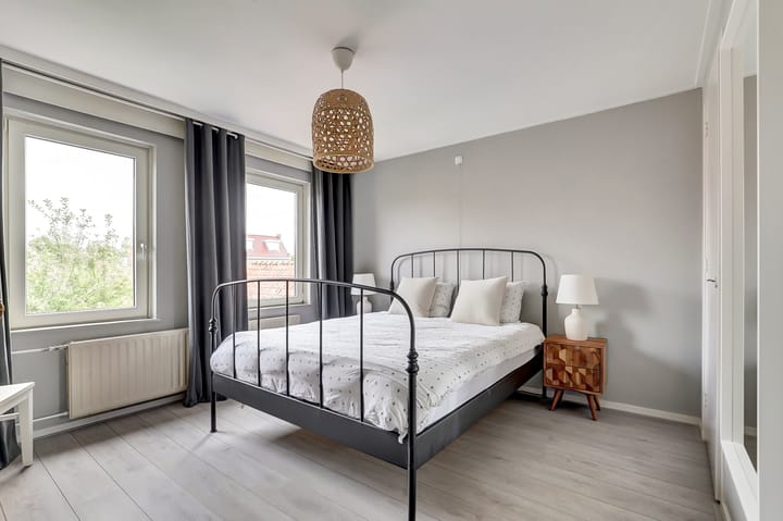 Photo 18 of Willemstraat 241