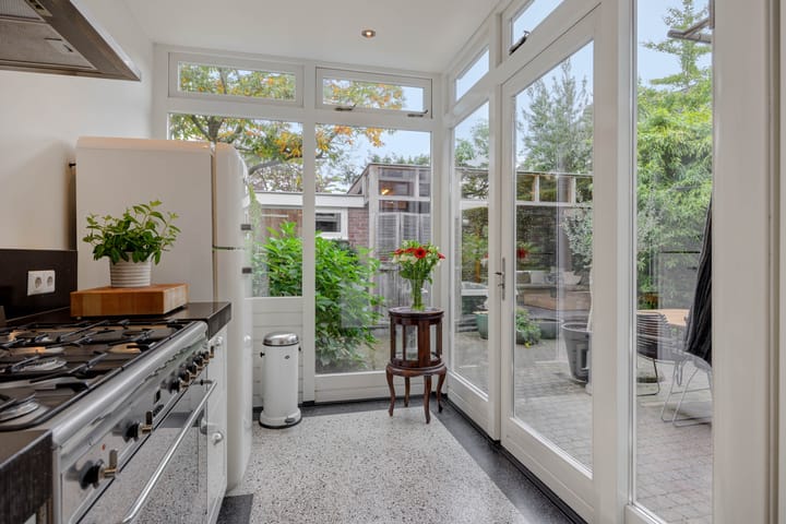 Photo 12 of Versterstraat 32