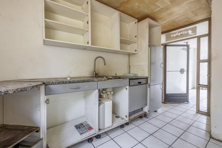 Photo 10 of Karekiet 49