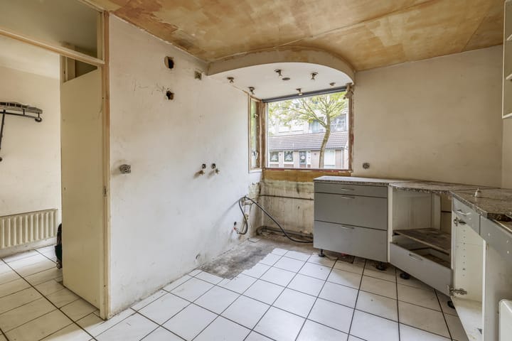 Photo 11 of Karekiet 49