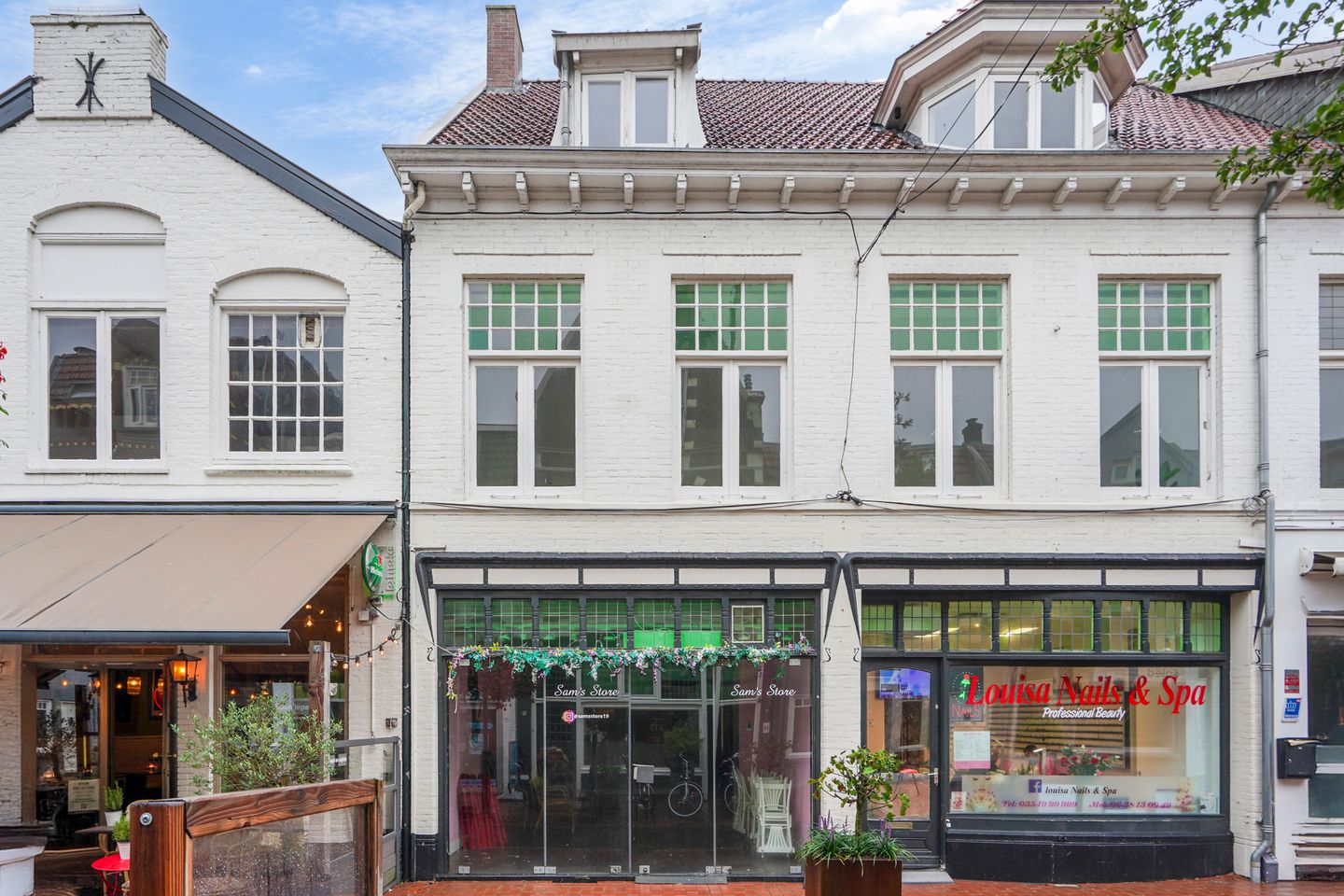 View photo 2 of Nassaustraat 3-C