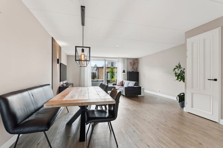 Foto 10 van Nobellaan 36