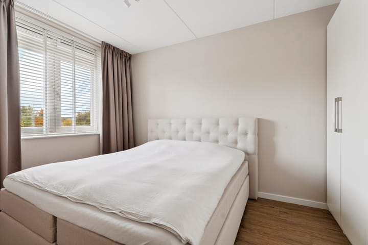 Foto 24 van Nobellaan 36