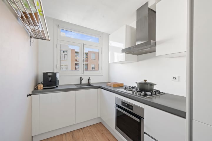 Foto 8 van Eerste Jan Steenstraat 15-2