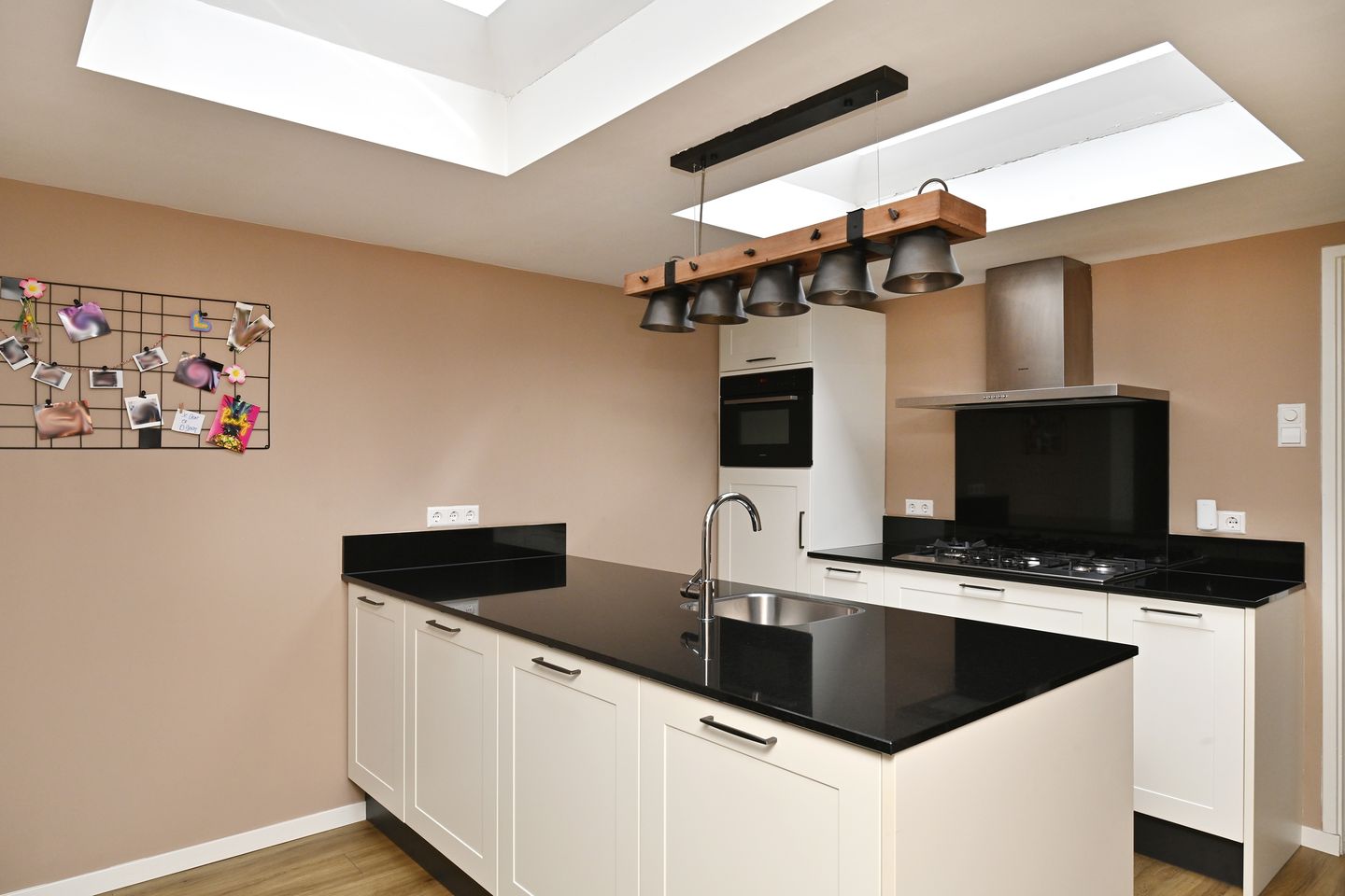 Photo 5 of Rozenstraat 5