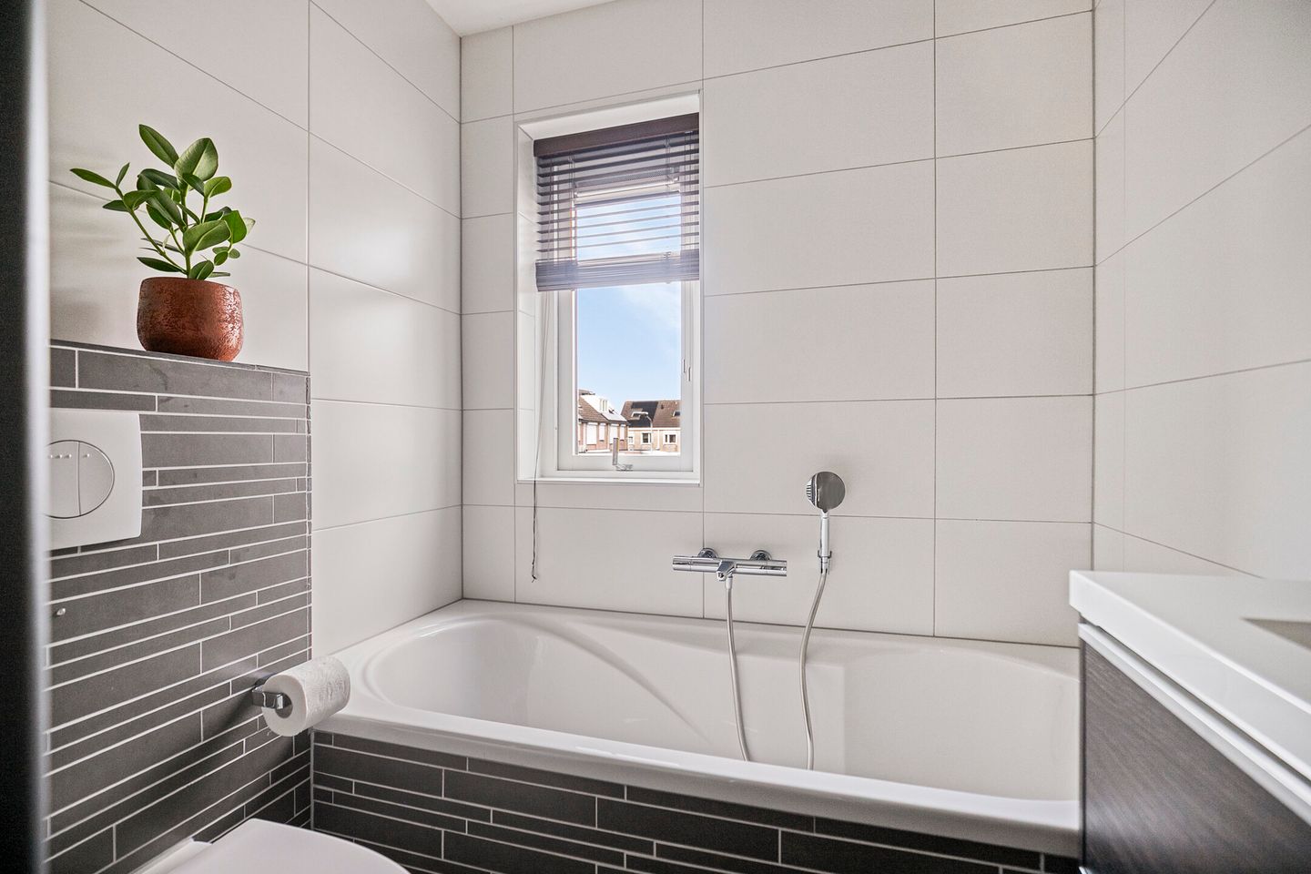 Foto 19 van Klaproosstraat 47