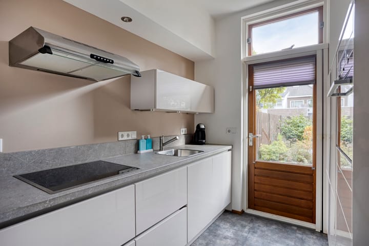 Photo 3 of Bergmannstraat 75