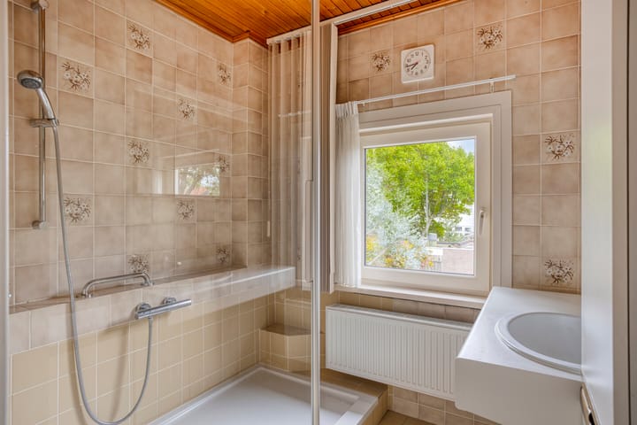 Foto 16 van Bergmannstraat 75