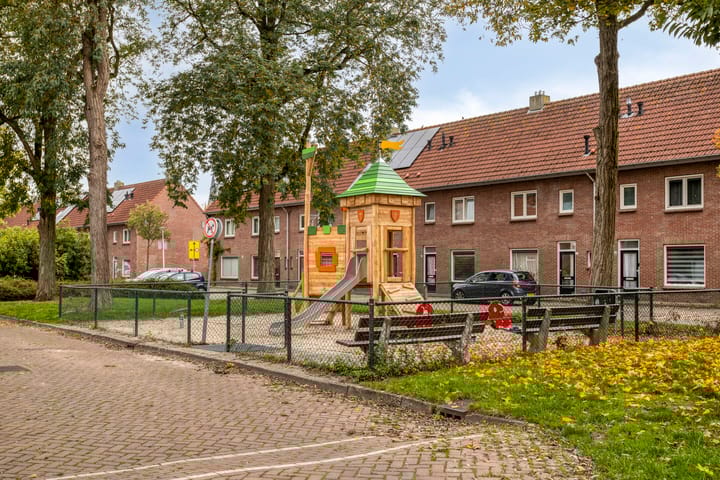 Foto 20 van Bergmannstraat 75