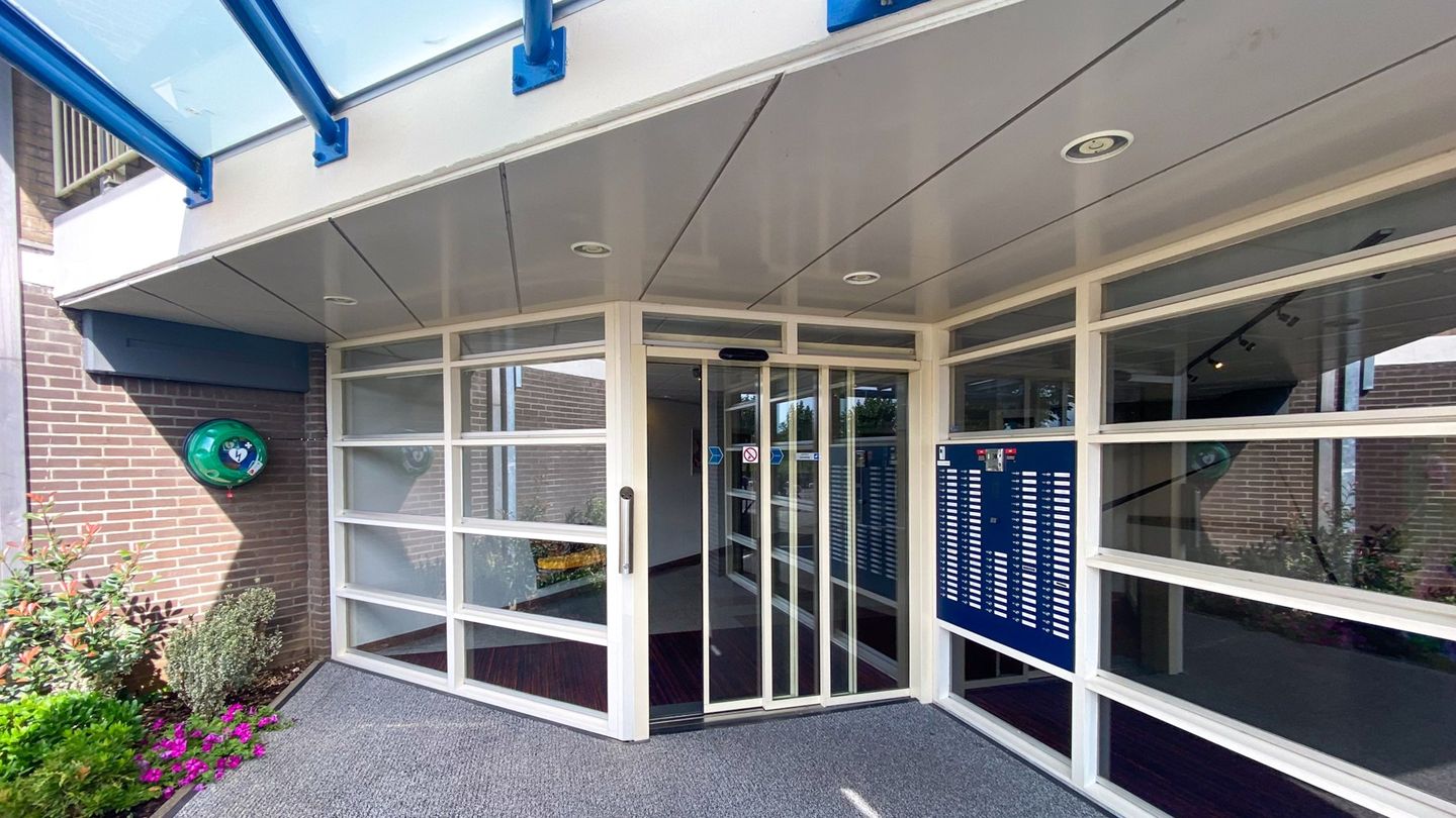 Photo 4 of Maaskade 107