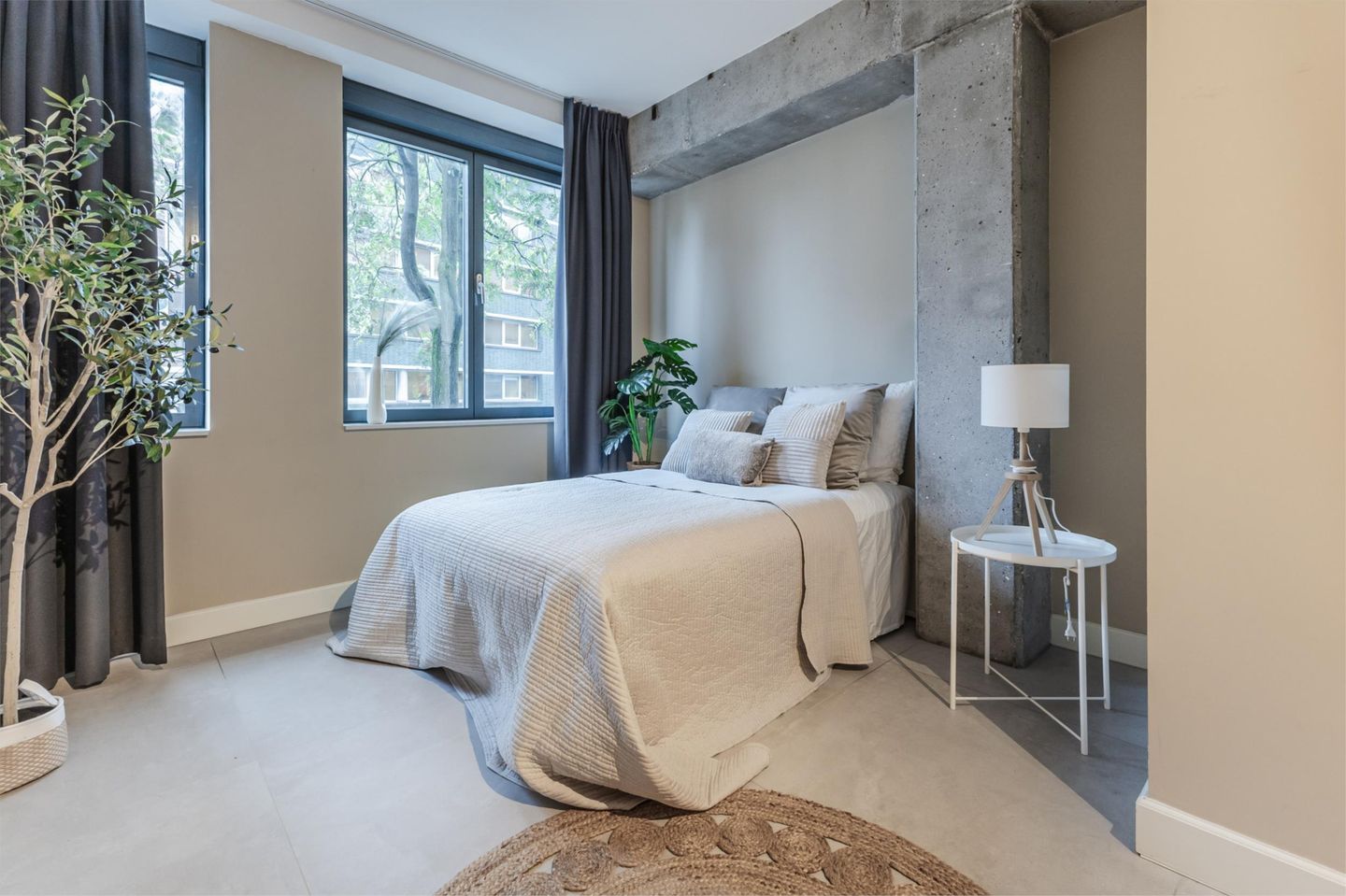 Foto 5 van Van Vollenhovenstraat 3-131