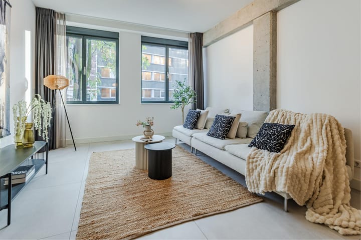 Foto 3 van Van Vollenhovenstraat 3-131