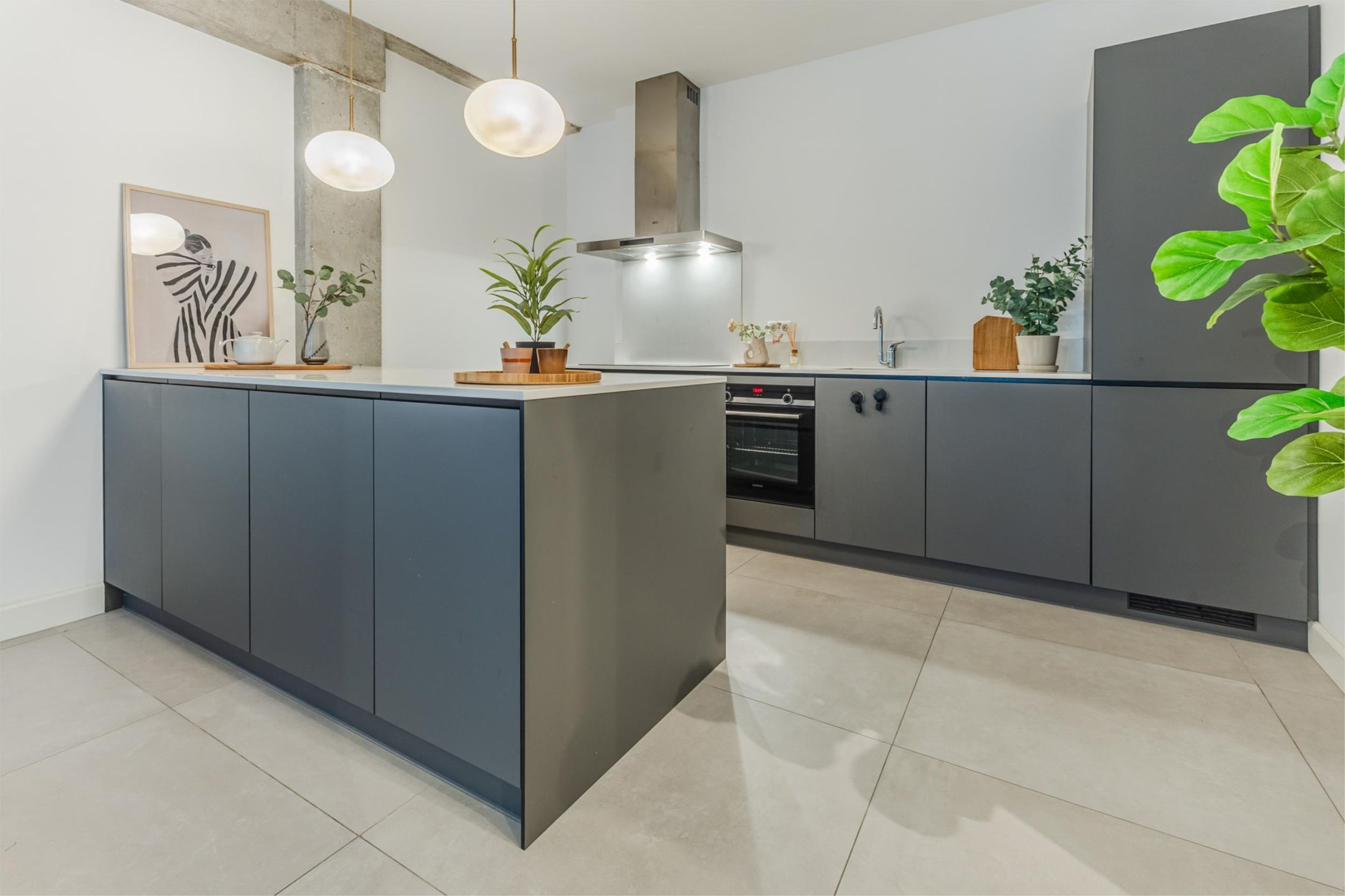 Foto 18 van Van Vollenhovenstraat 3-131