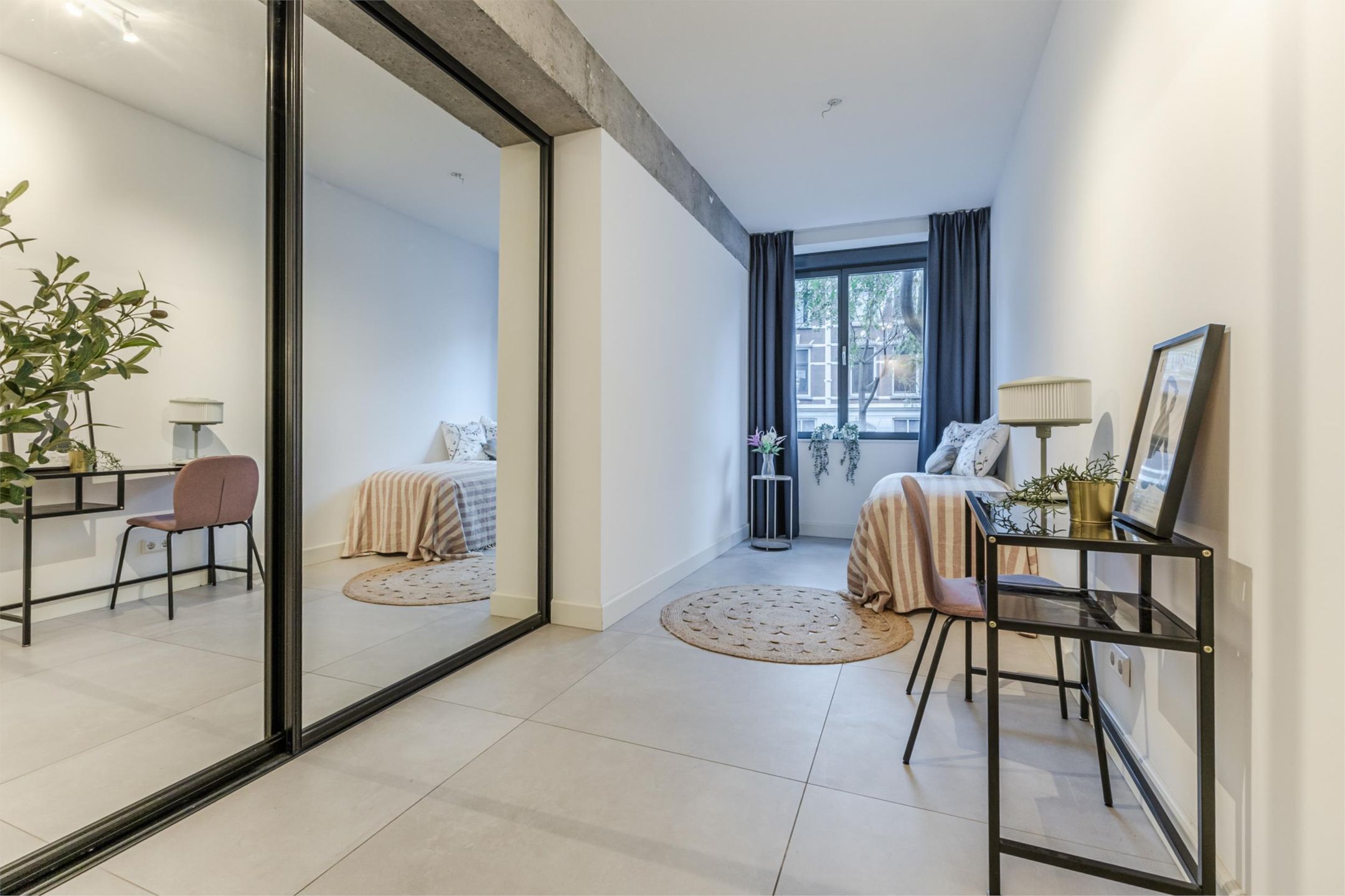 Foto 27 van Van Vollenhovenstraat 3-131