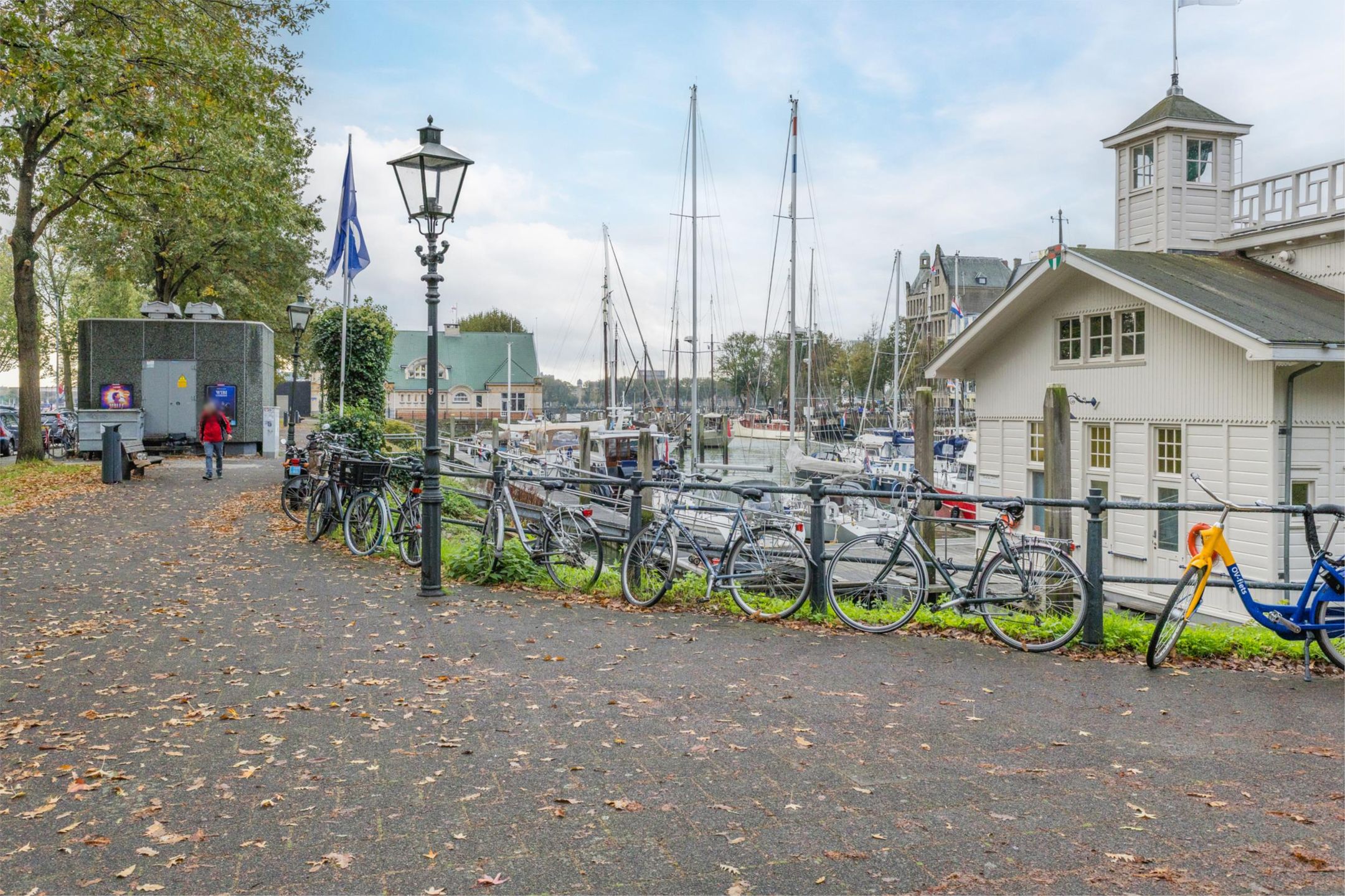 Foto 36 van Van Vollenhovenstraat 3-131