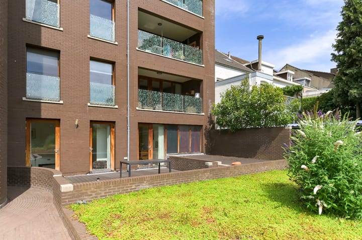 Foto 3 van Burgemeester van Rijnsingel 2-A