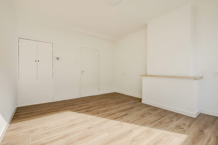 Photo 12 of Raadhuisstraat 20