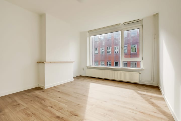 Photo 11 of Raadhuisstraat 20