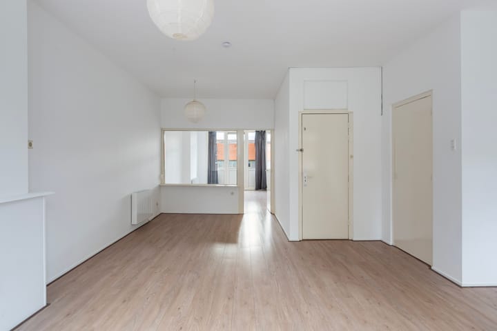 Foto 11 van Strevelsweg 118-B01