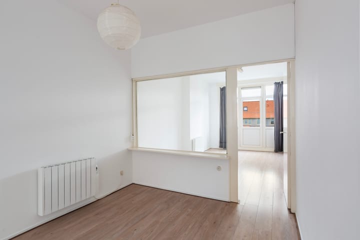 Foto 13 van Strevelsweg 118-B01