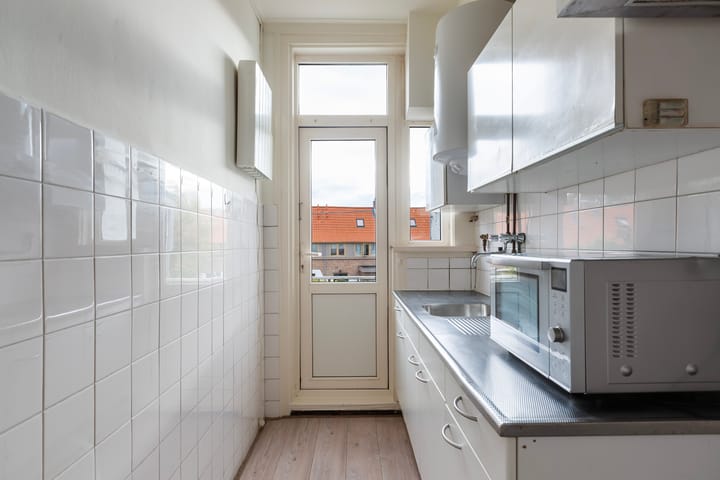 Foto 18 van Strevelsweg 118-B01