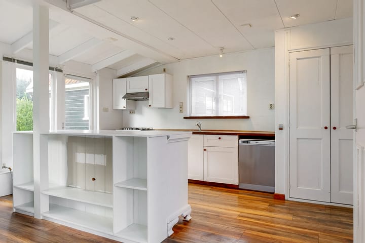 Photo 5 of Oostwouder Dorpsstraat 85