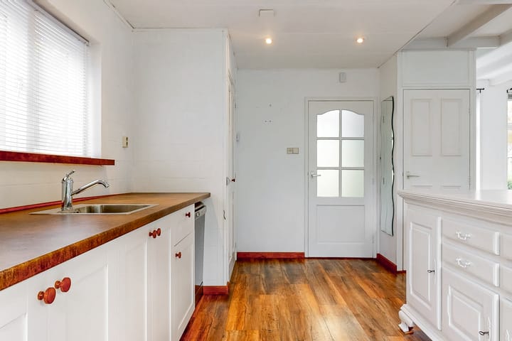 Photo 7 of Oostwouder Dorpsstraat 85