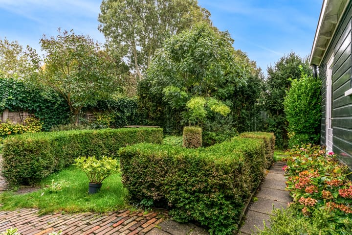 Photo 15 of Oostwouder Dorpsstraat 85