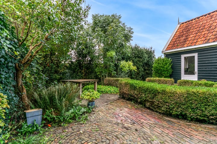 Photo 18 of Oostwouder Dorpsstraat 85