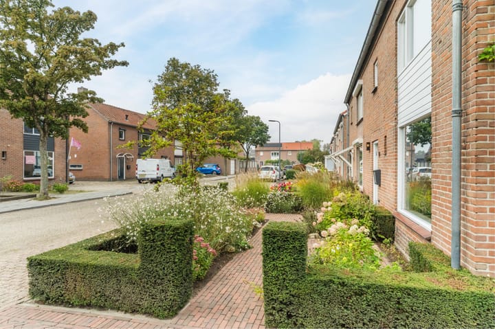 Photo 13 of Dahliastraat 10