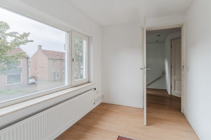 Photo 25 of Dahliastraat 10