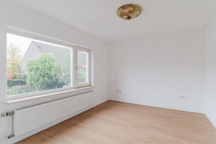 Photo 27 of Dahliastraat 10