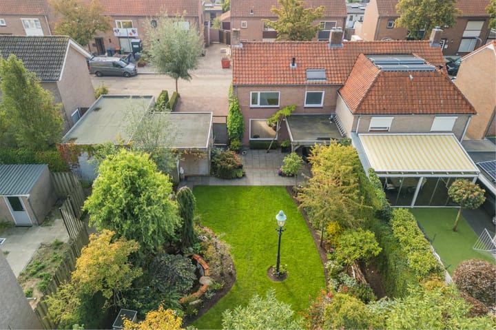 Photo 38 of Dahliastraat 10